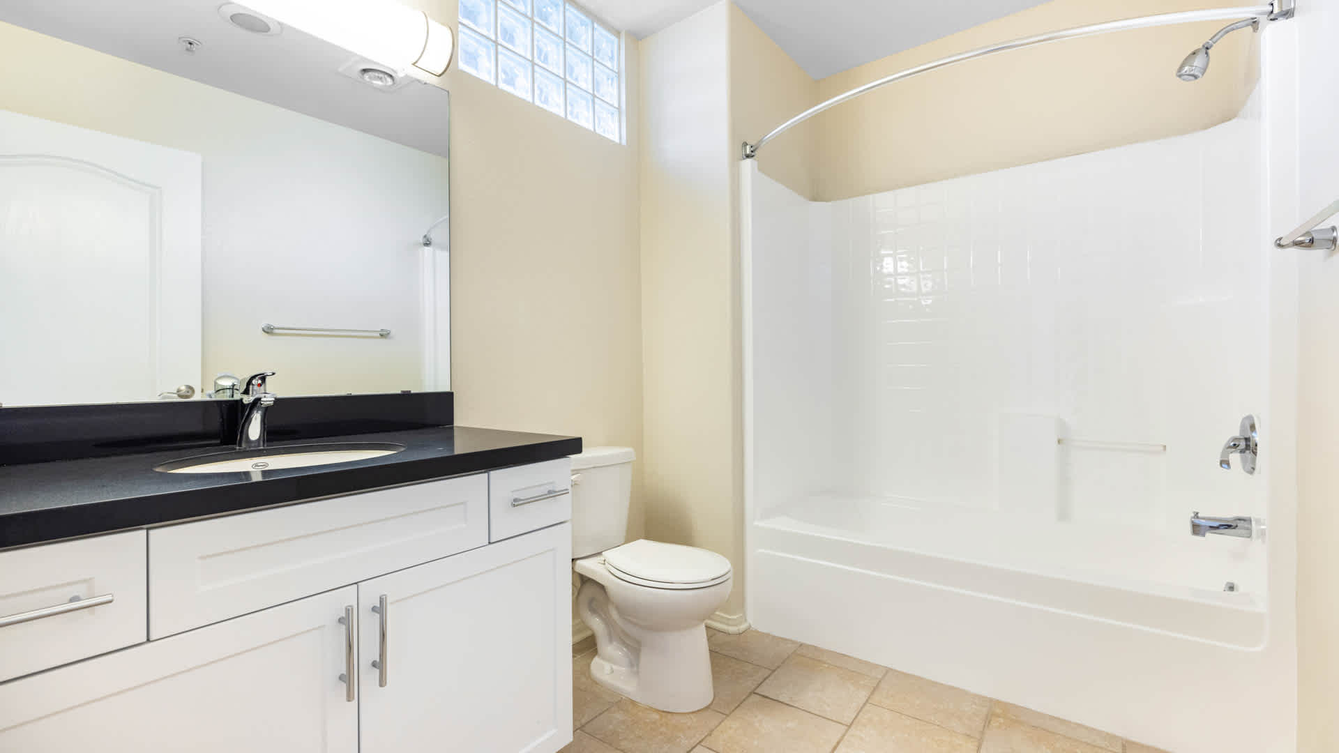 Westside on Beloit  Image 9