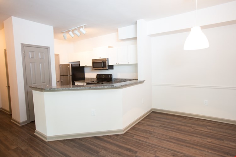 Highland View Image 7