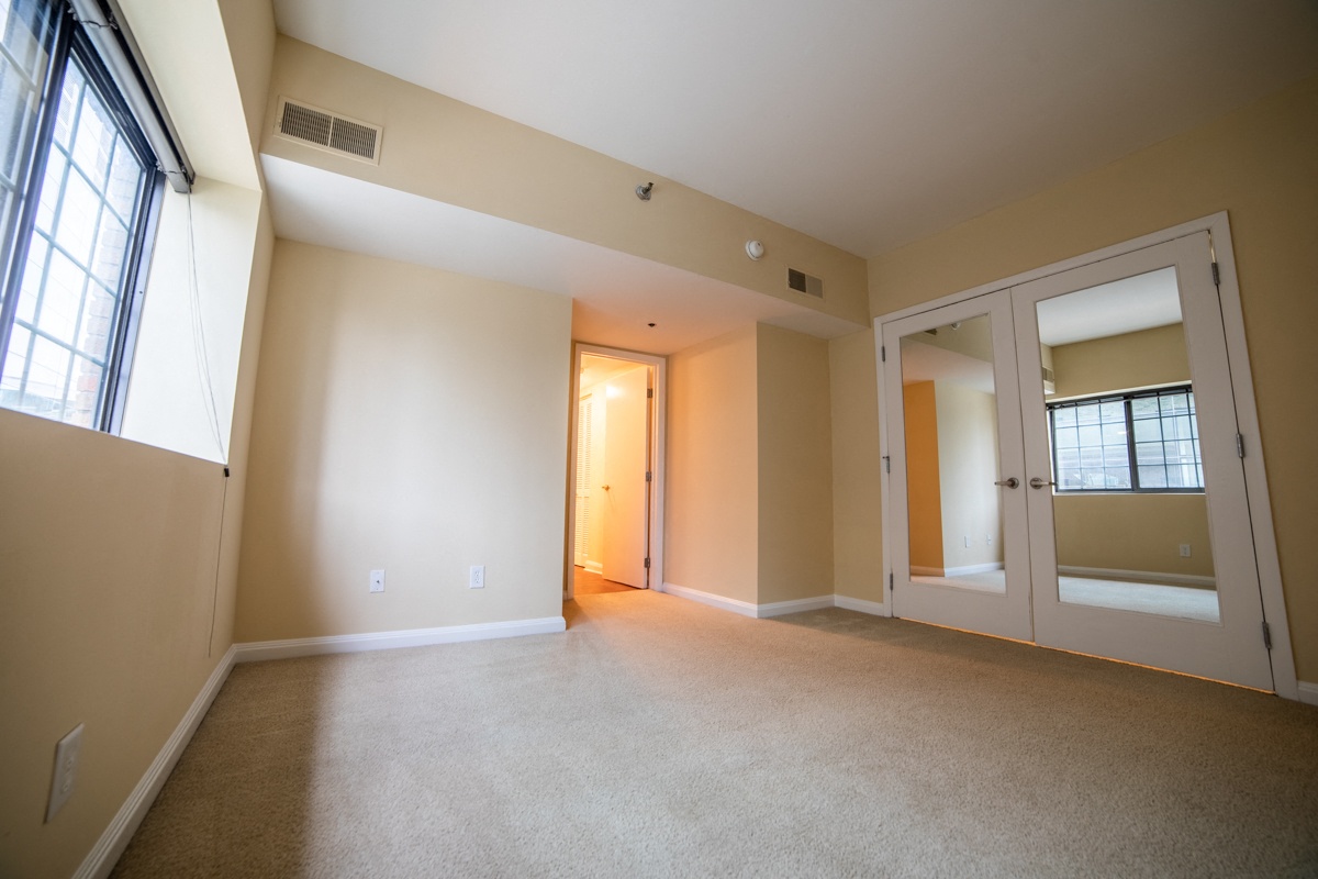 The Ambassador at Library Square Image 14