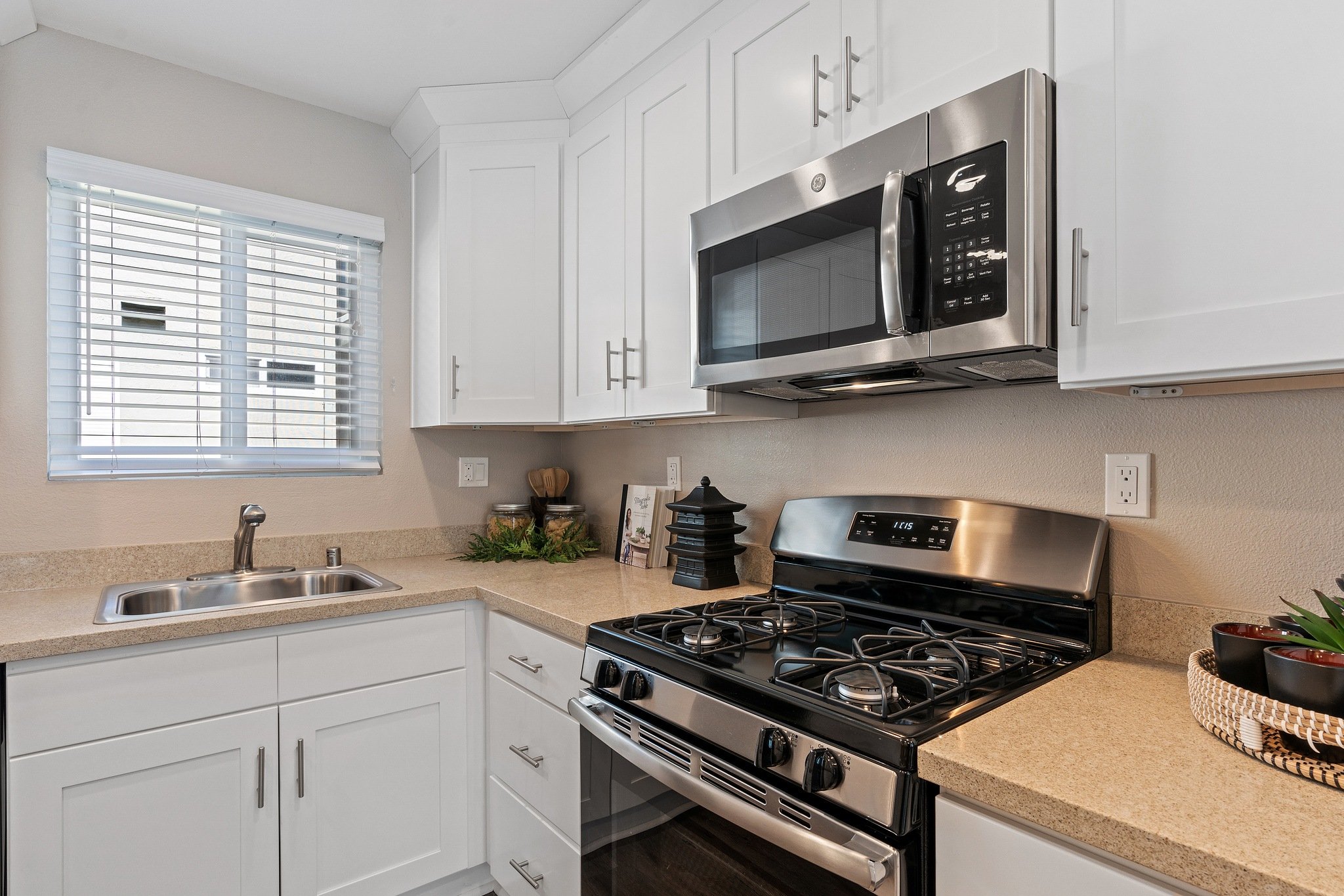 Pinebrook Apartments Image 6