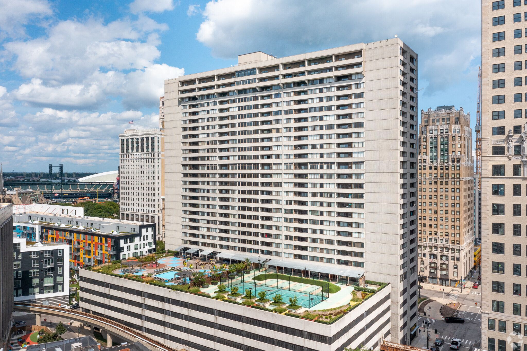 Detroit City Club Apartments