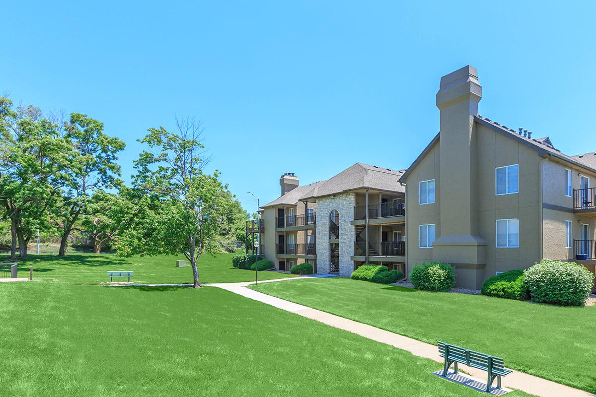 Deerfield Apartments Image 5