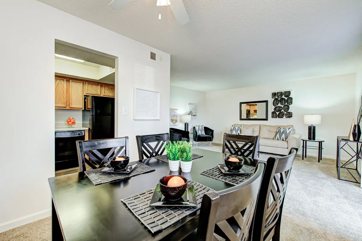 Chateau in the Woods Image 4