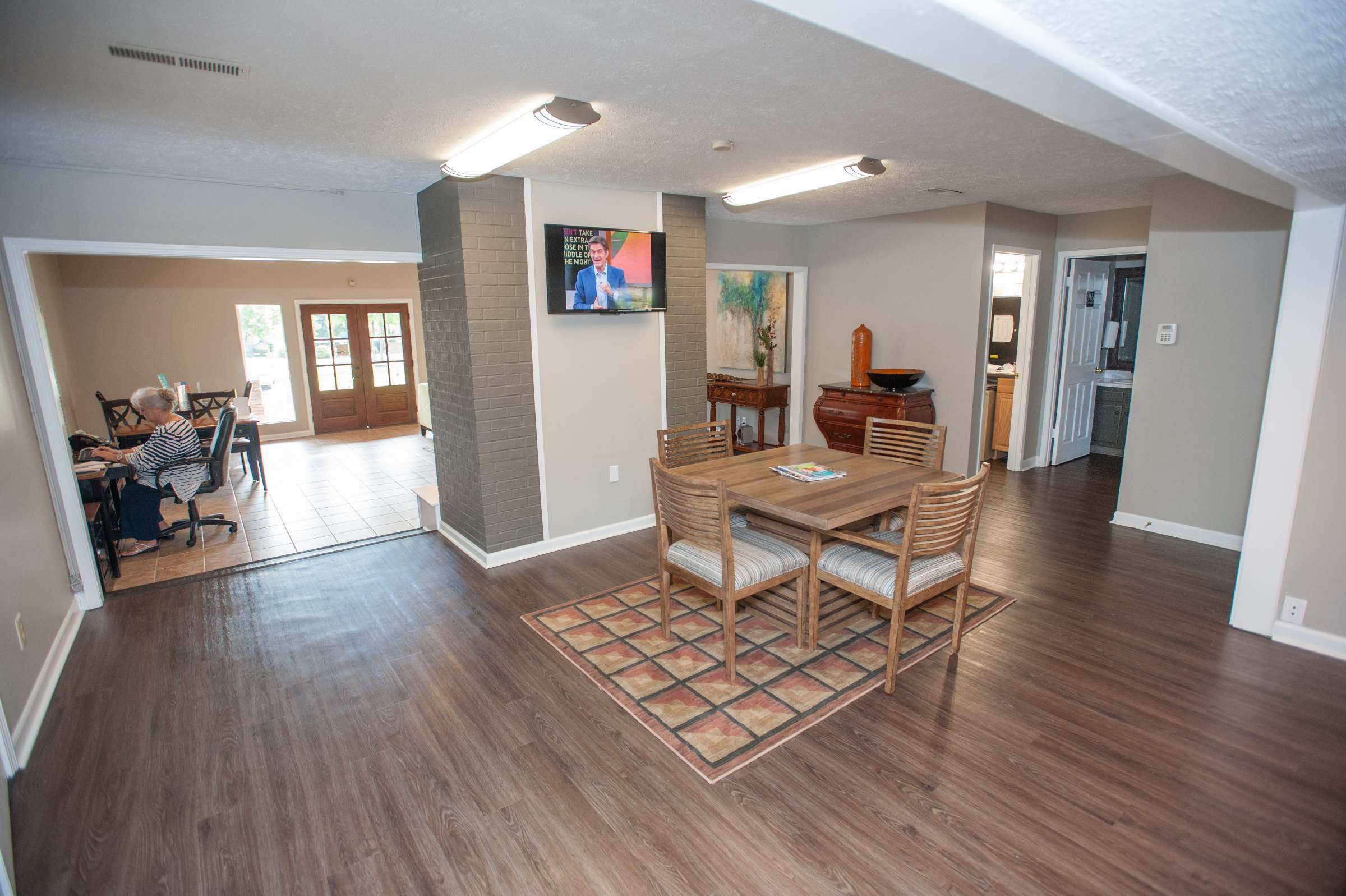 Post House North Image 11