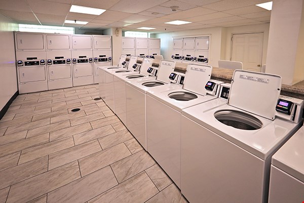 Gates Mills Place Image 20