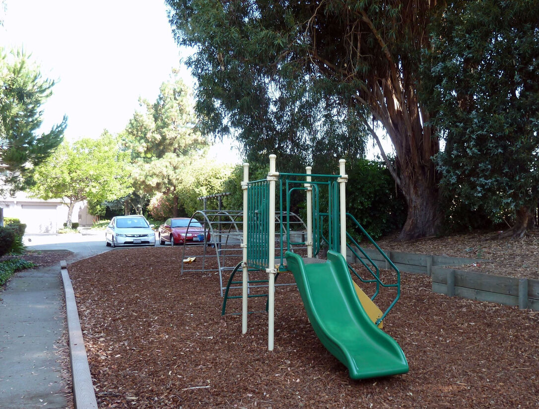 Roberts Lane Image 4