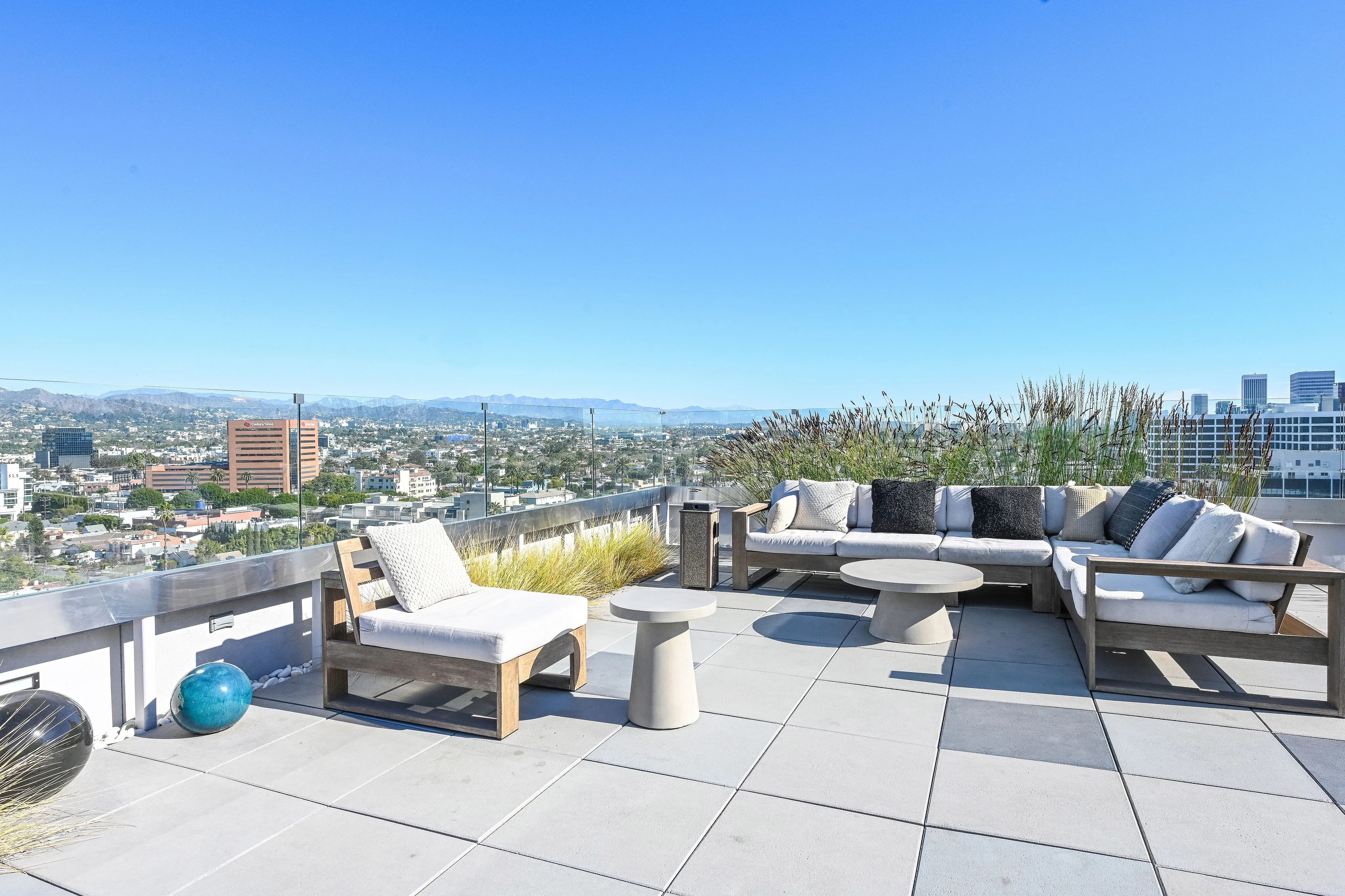 Blu Beverly Hills Image 2