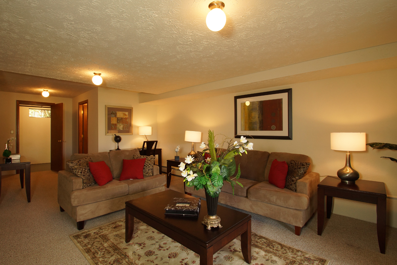 Santini Villa Apartments Image 7