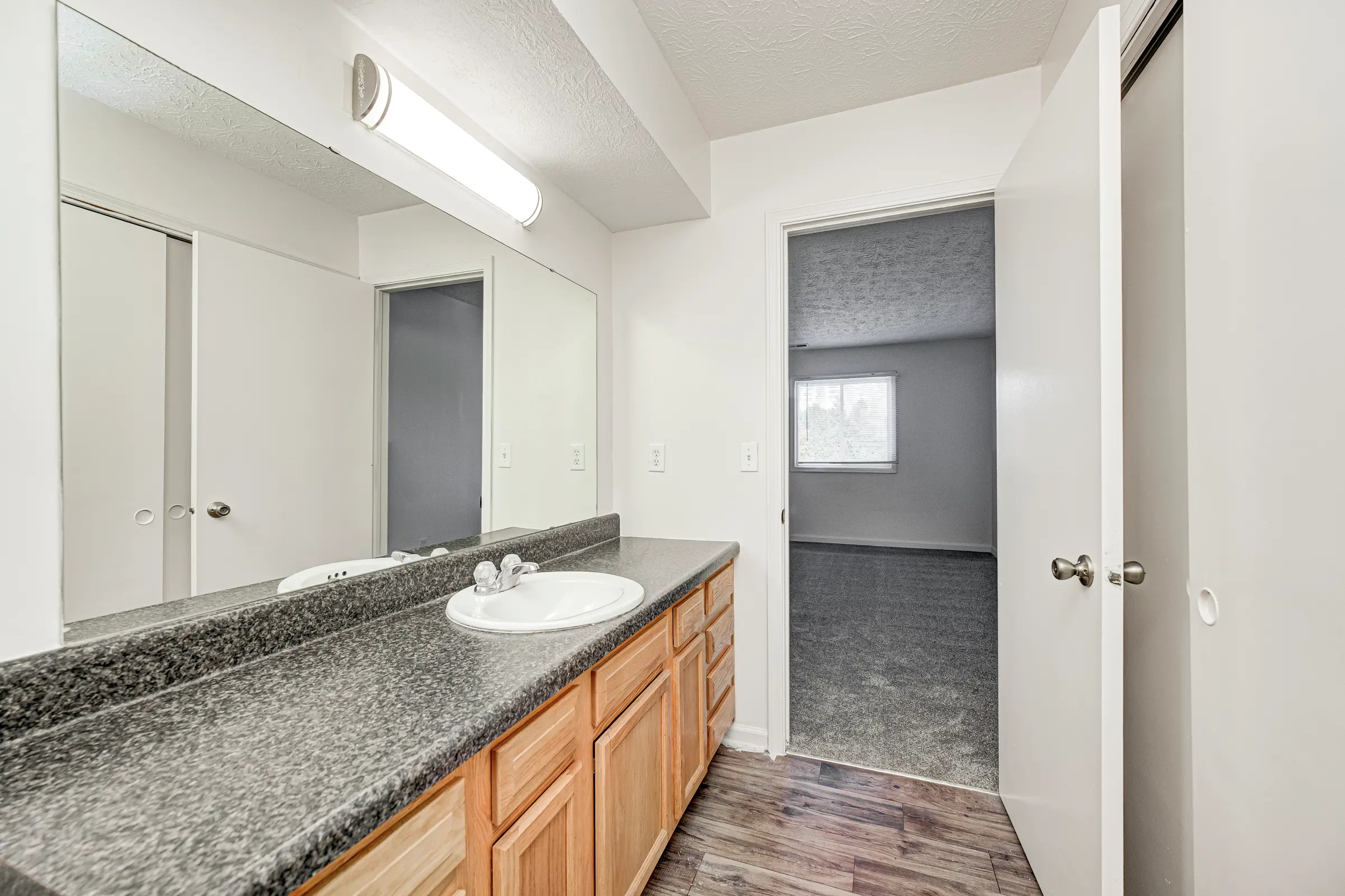 Greenfield Knoll Image 17