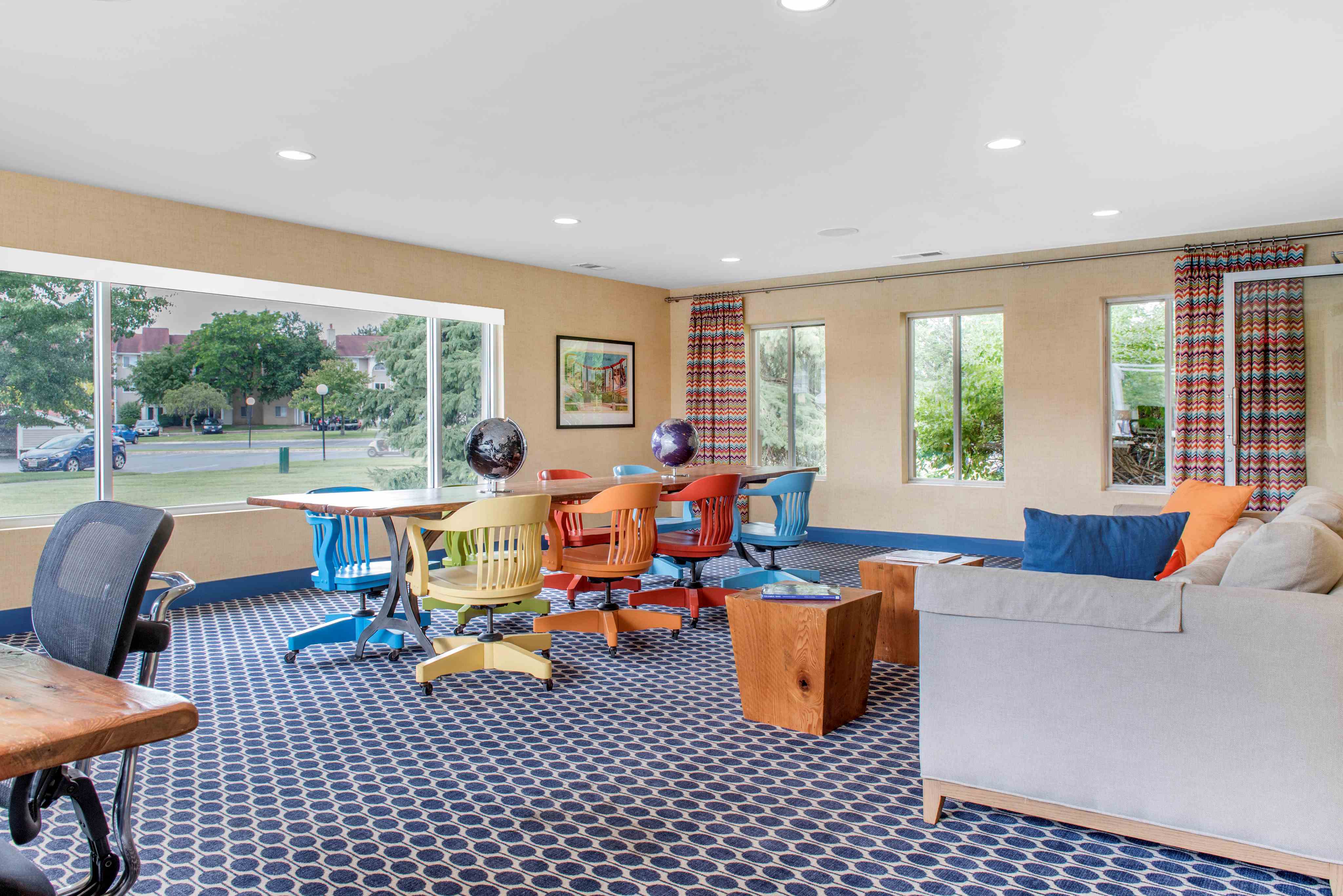 Runaway Bay Apartments Image 15