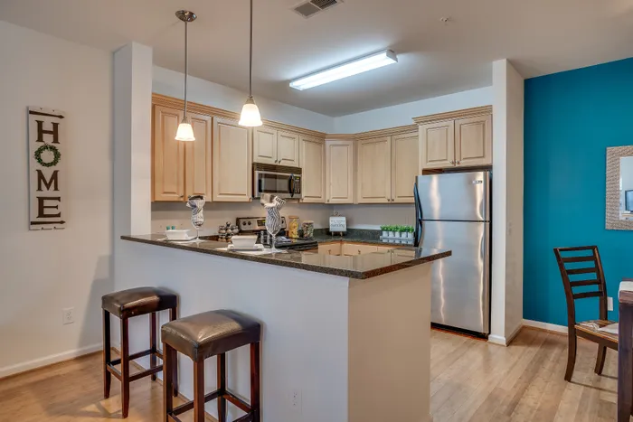 White Oak Luxury Apartments Image 4
