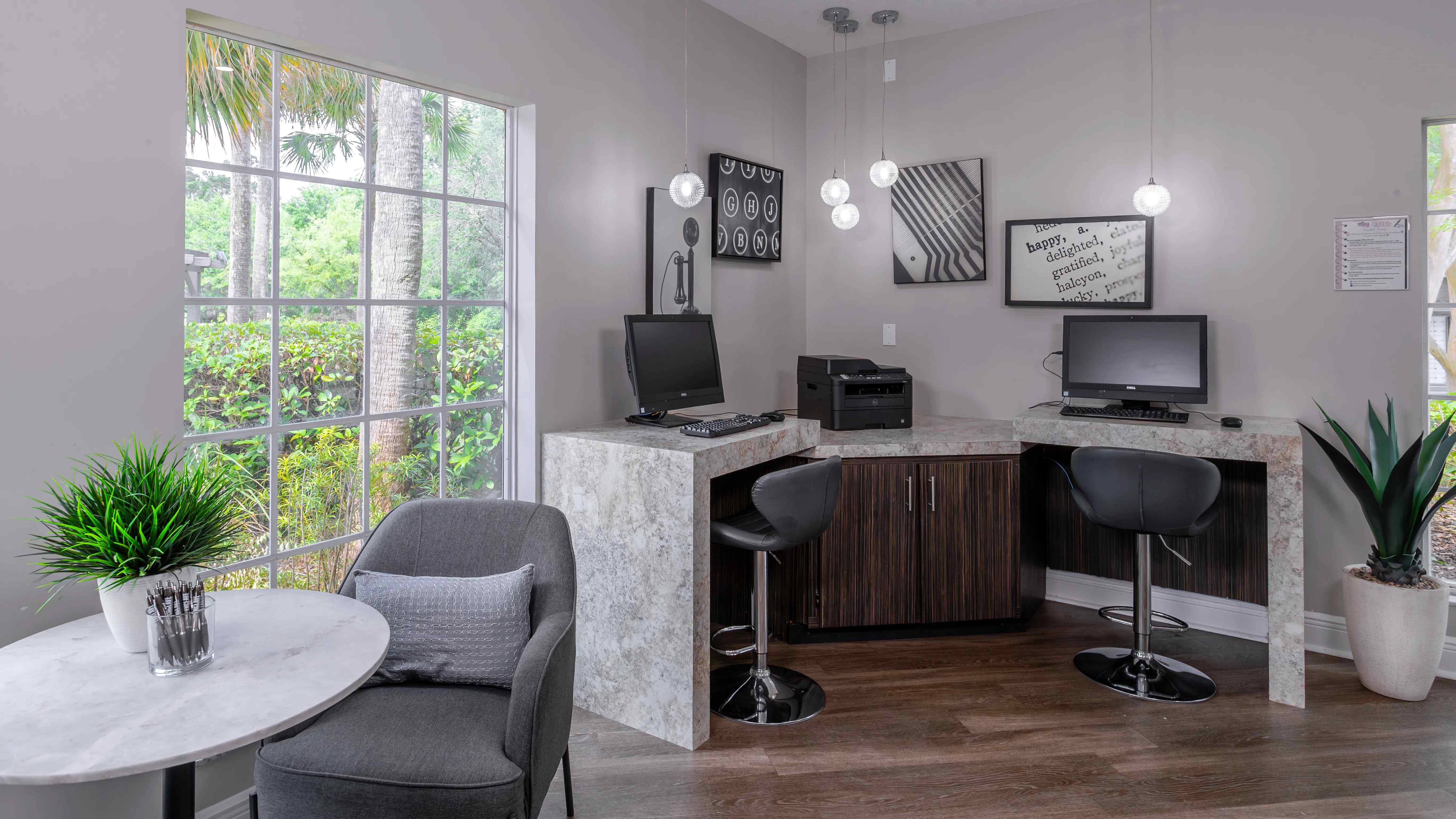 Designed for convenience and focus, our resident business center offers desktop computers, a printer, and a quiet, welcoming environment.