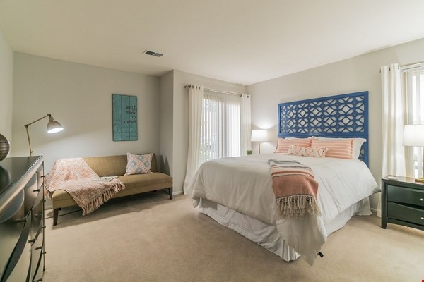 Ramblewood Village Image 21