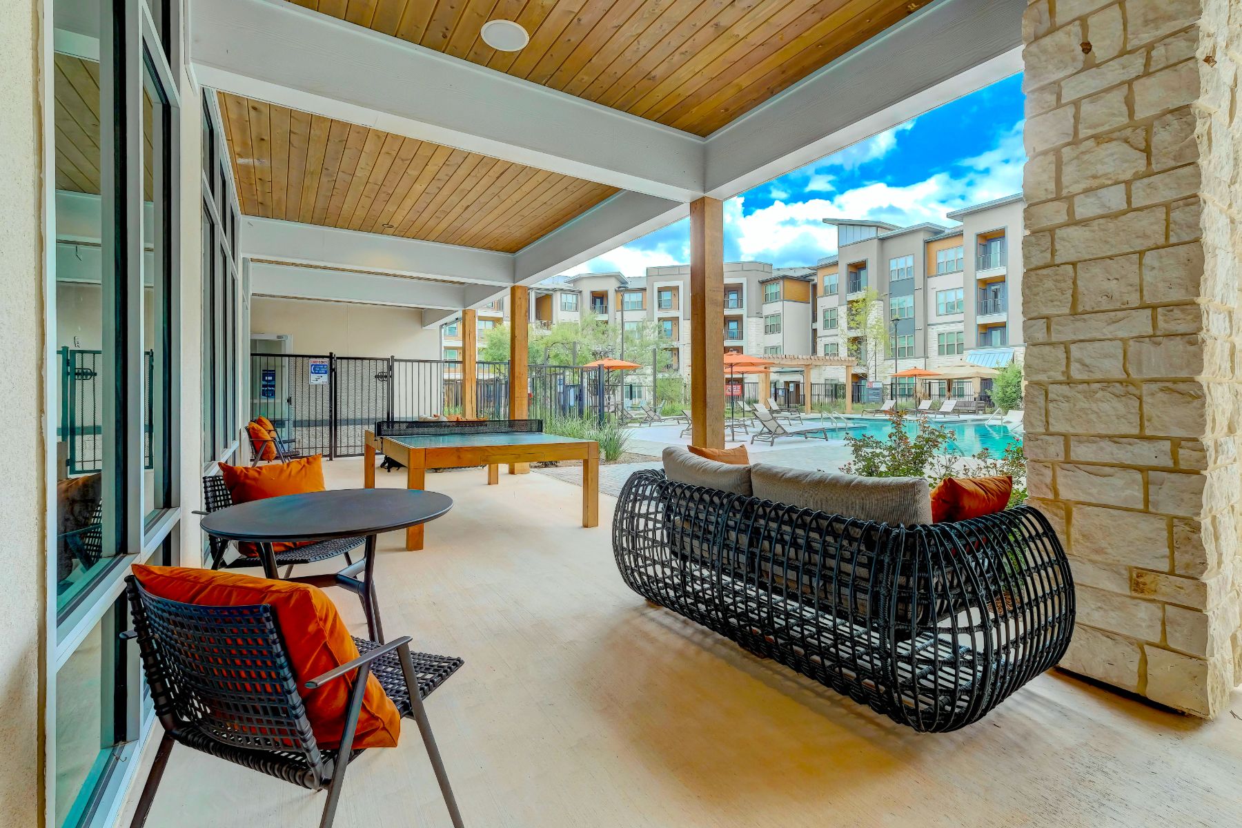 Oxly at The Merc Image 18