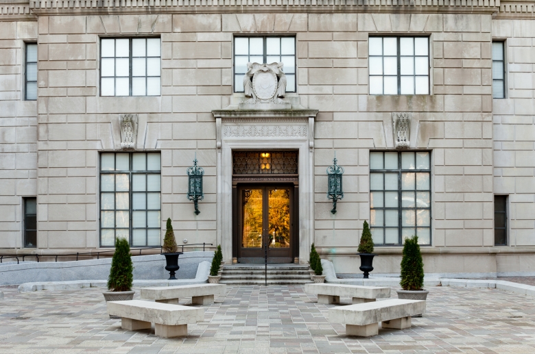 2100 Parkway Image 2