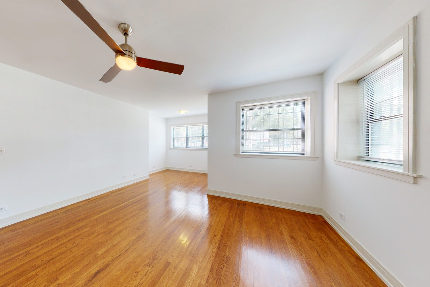 5234-5244 S Ingleside Avenue Image 15