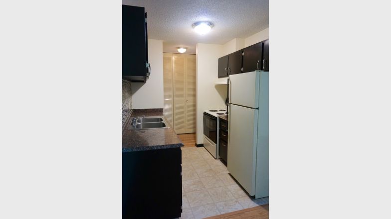 Winnetka Village Image 4