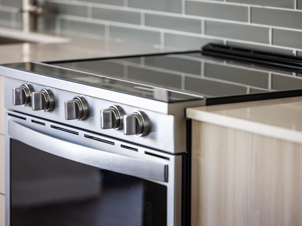 Upgrade Collection I Three-bedroom apartment kitchen