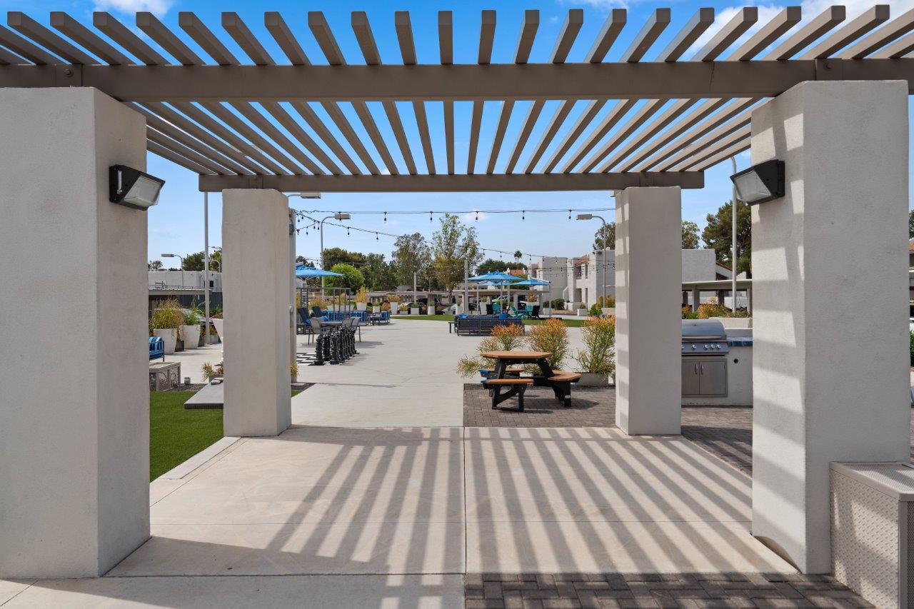Avia McCormick Ranch Image 64