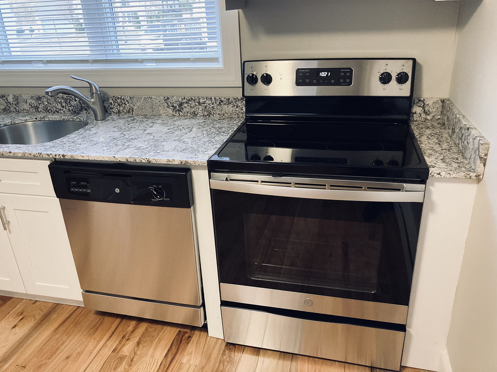 North East Apartment Community Image 28