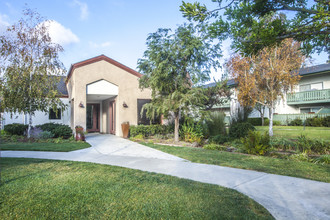 Pacific Oaks Image 19