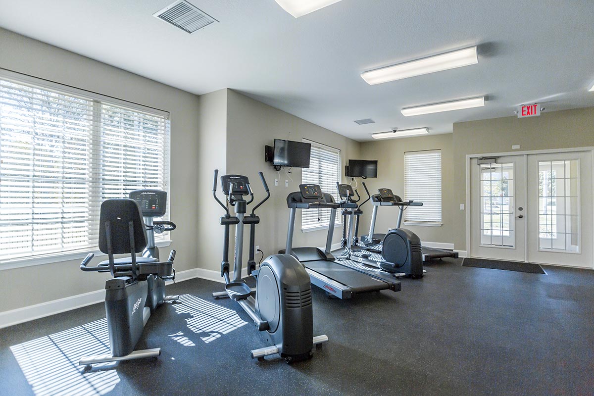 Parkway Oaks Townhomes and Duplexes Image 14