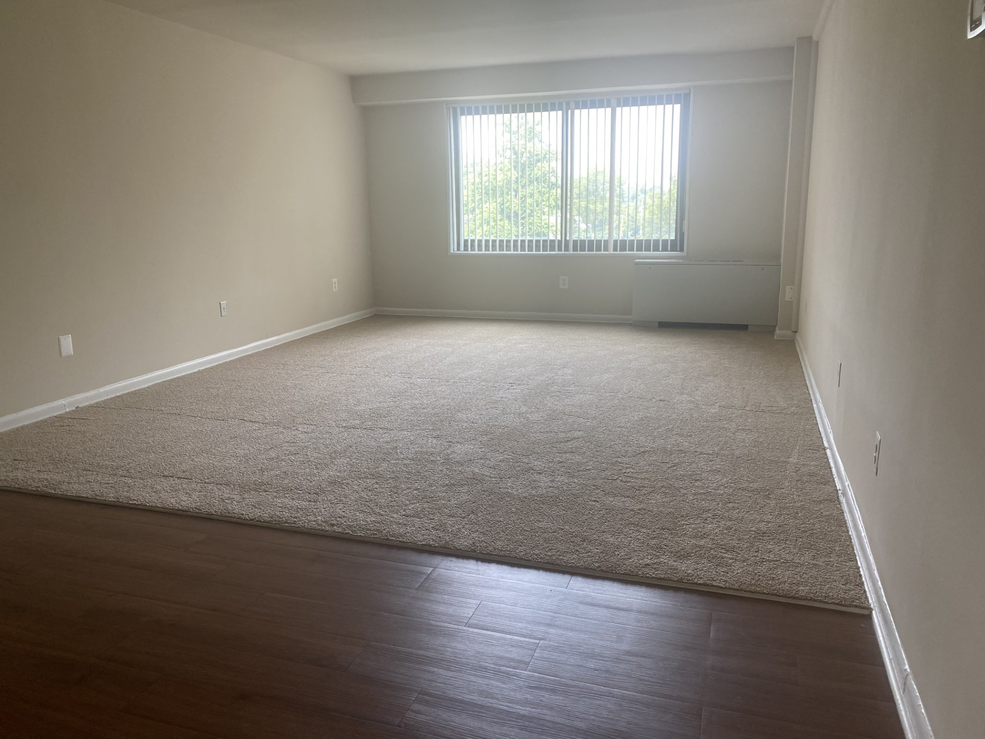 Silver Spring Towers Image 10