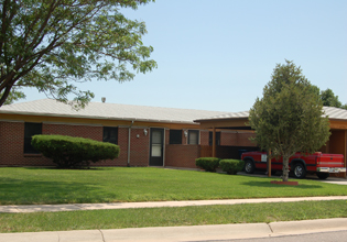 Apache Village, 3 Bedrooms Ranks: E1-E6