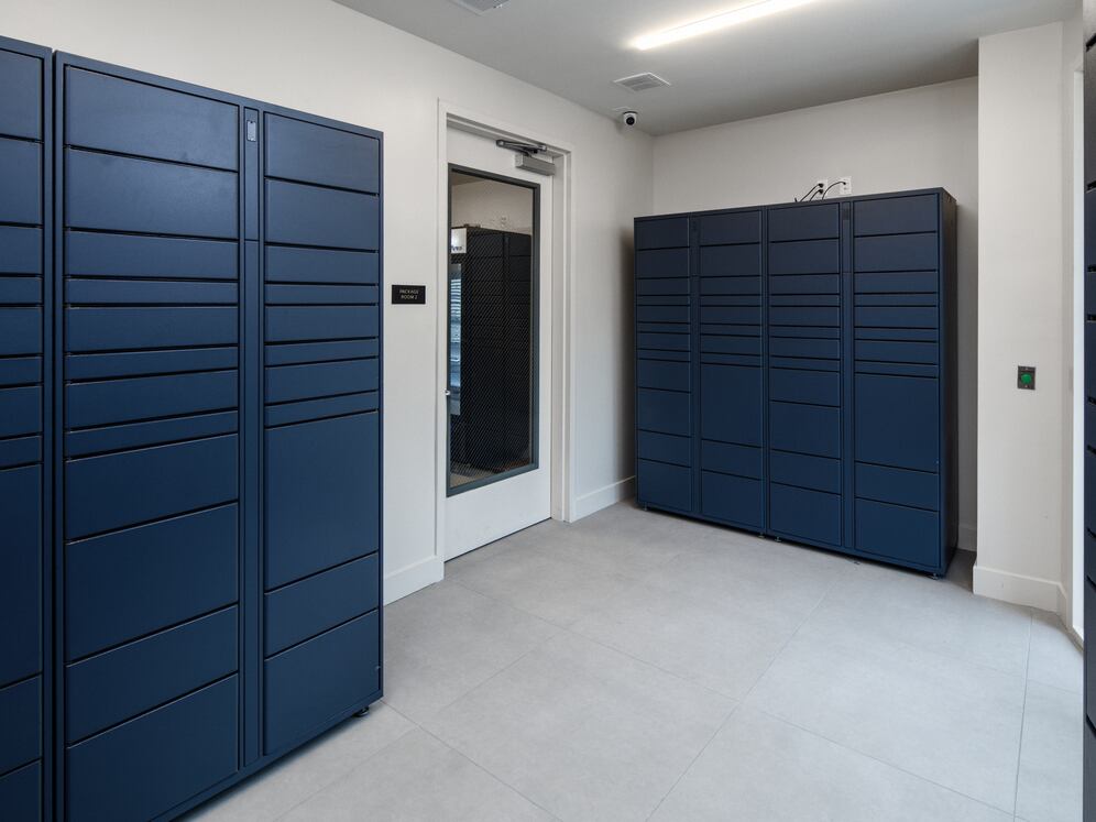 Amazon package lockers