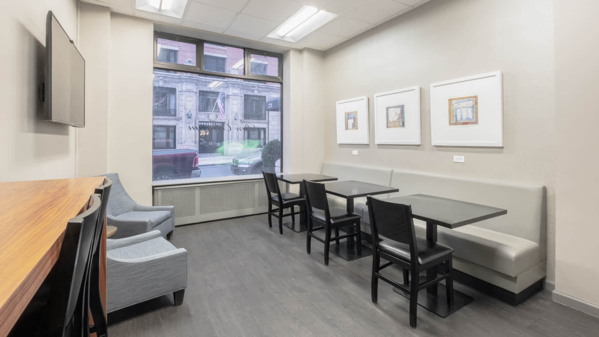 Parc Coliseum Image 32