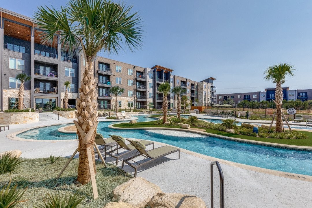 Aura High Pointe Image 1