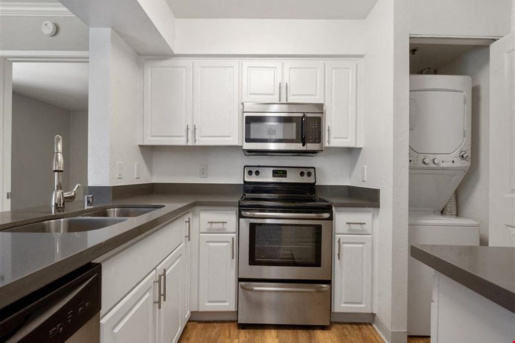 Mill Springs Park Apartment Homes Image 12