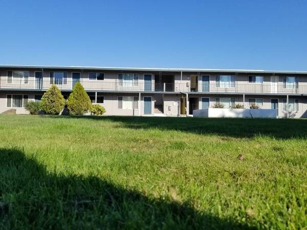 Greenwood Manor Image 1