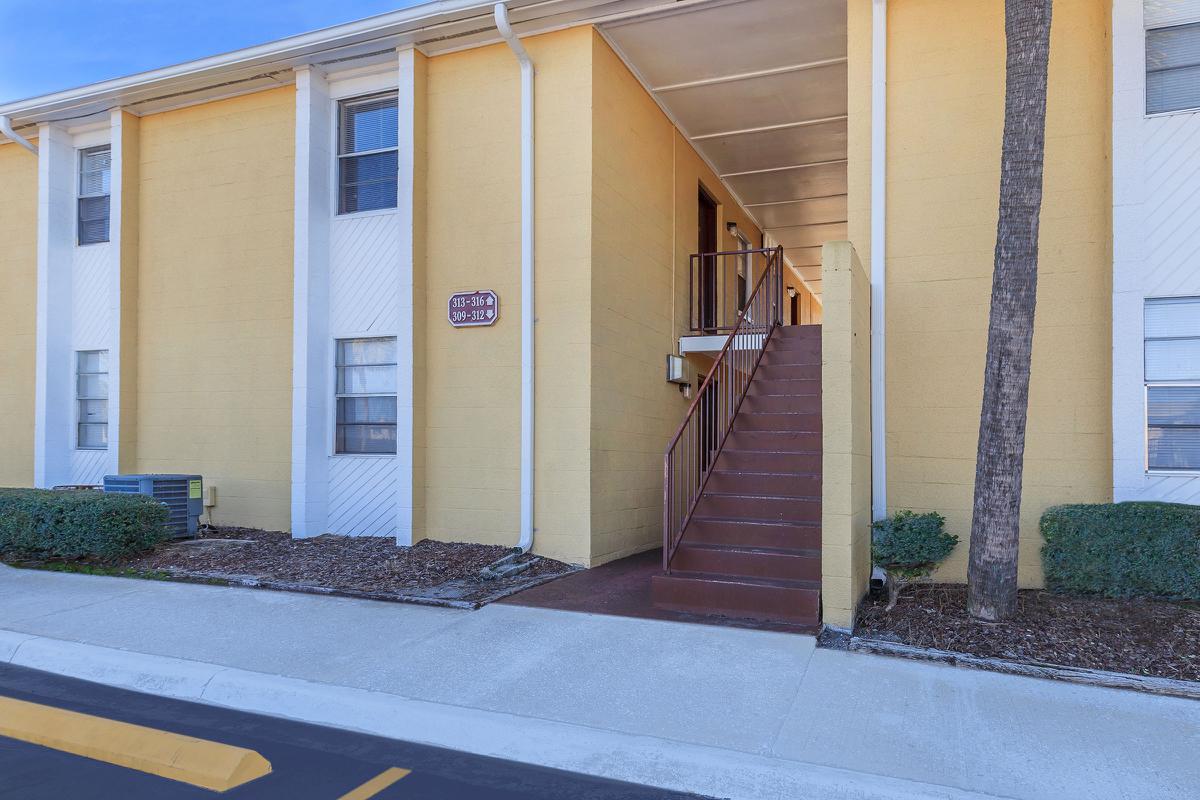 Riverview Apartments Image 5