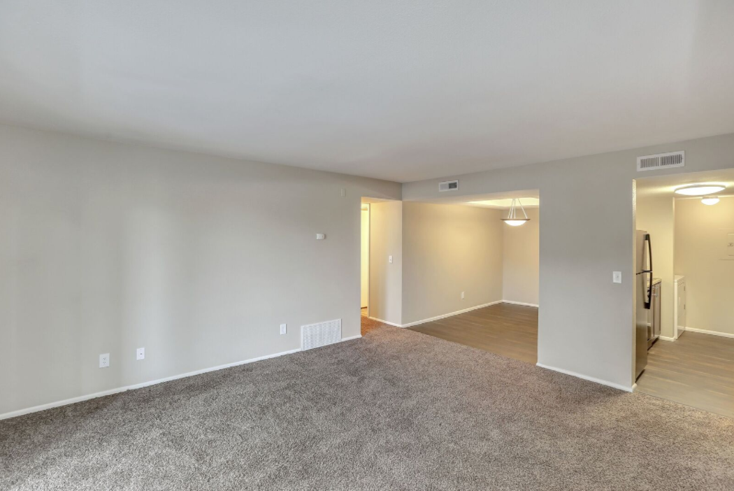 Seasons at Pebble Creek Apartment Homes Image 19