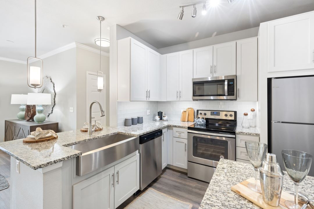 Cortland Arrowhead Summit Image 1