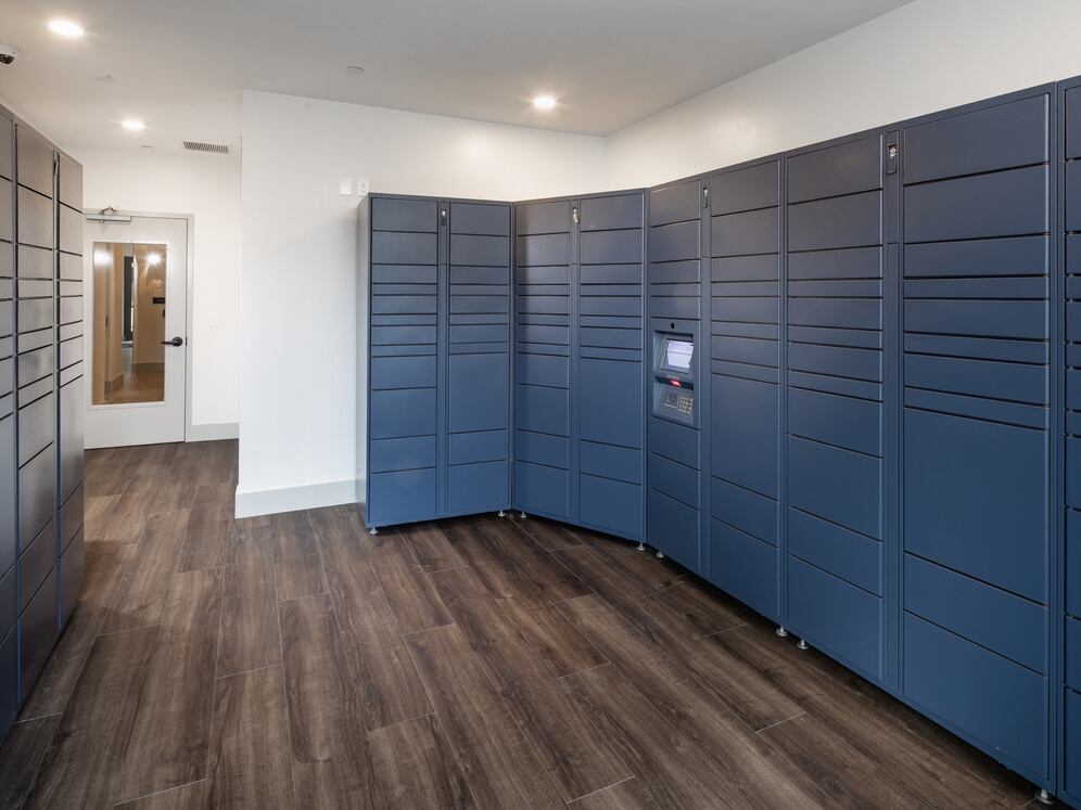 Amazon package lockers