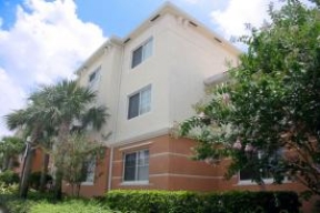 Vista Lago Image 1