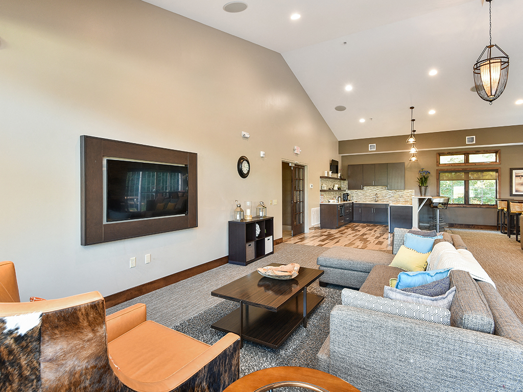 Bass Lake Hills Townhomes Image 28