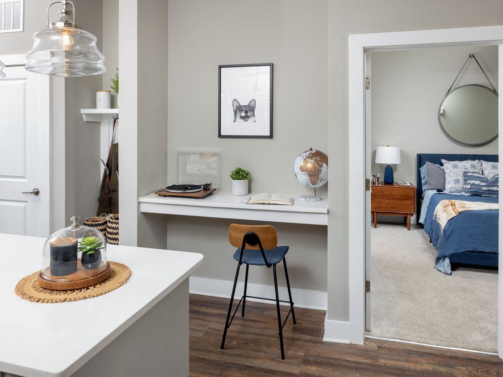 Scheme 2 Entryway and Bedroom