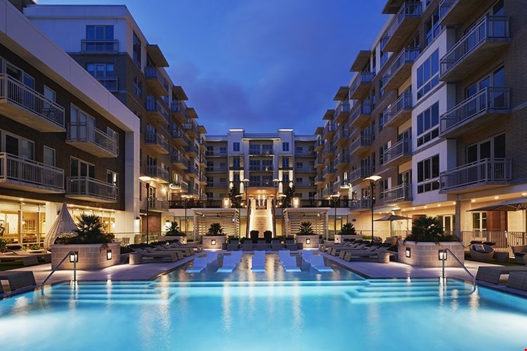 Camden McGowen Station Image 38