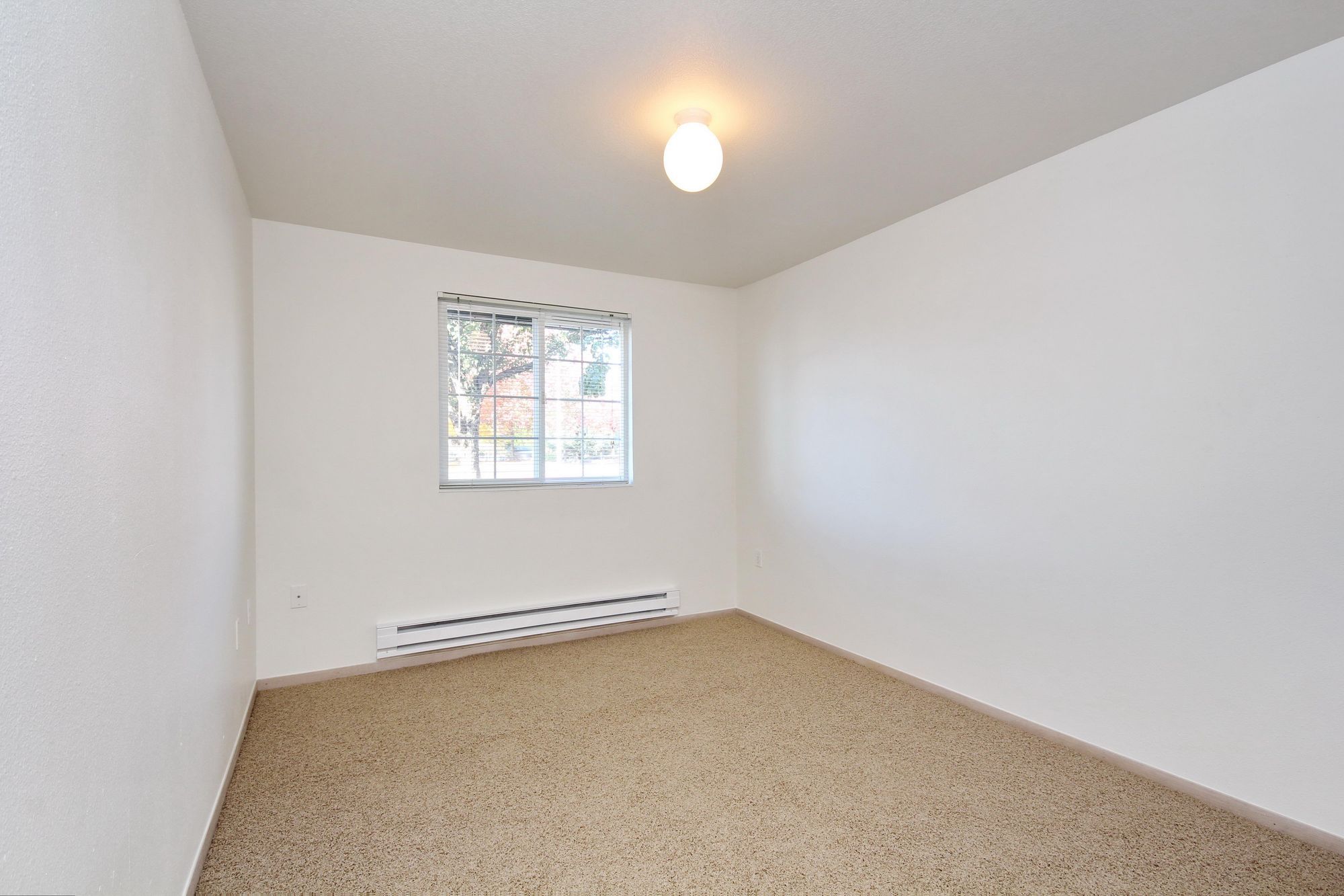 Market Place Apartments Image 20