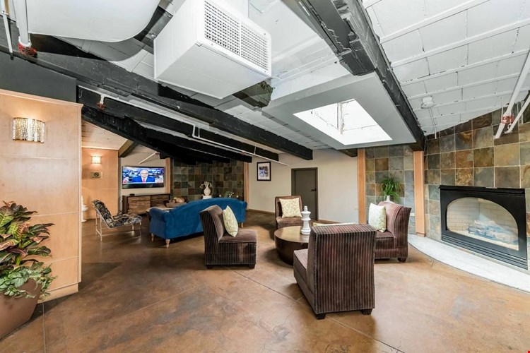 Fisher Building City Club Apartments Image 42