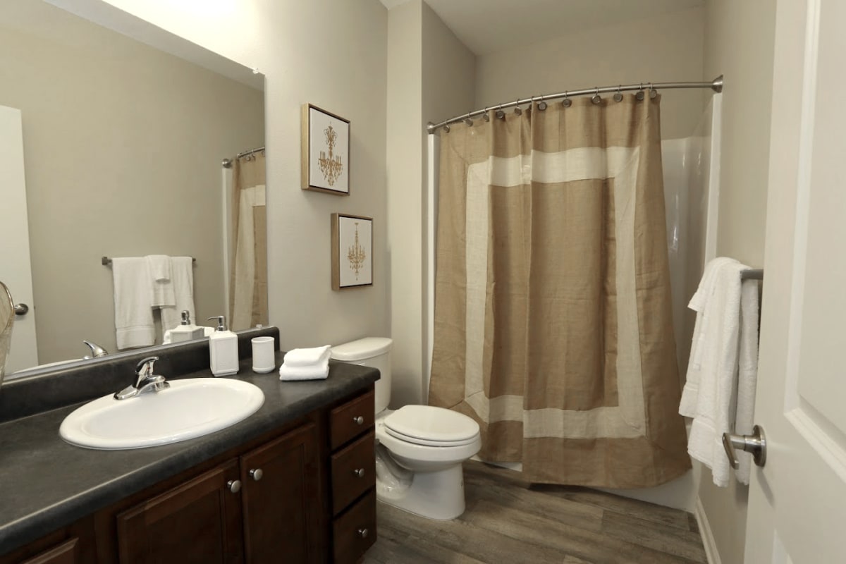 Palladian at Daphne Image 8