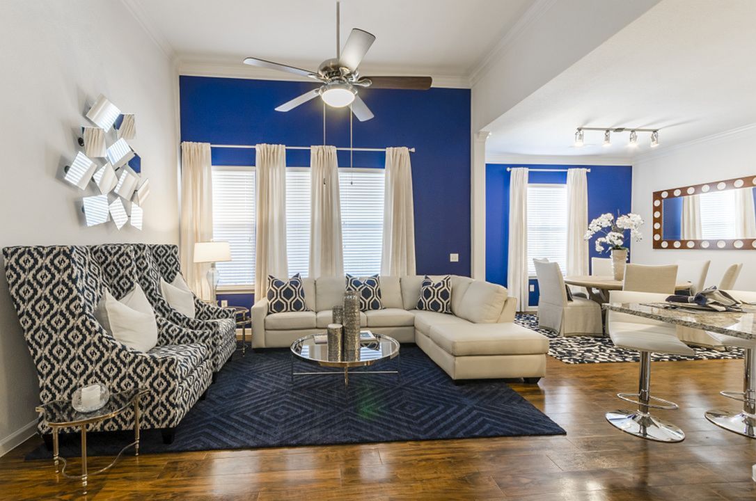 Berkshire Lakeway  Image 18