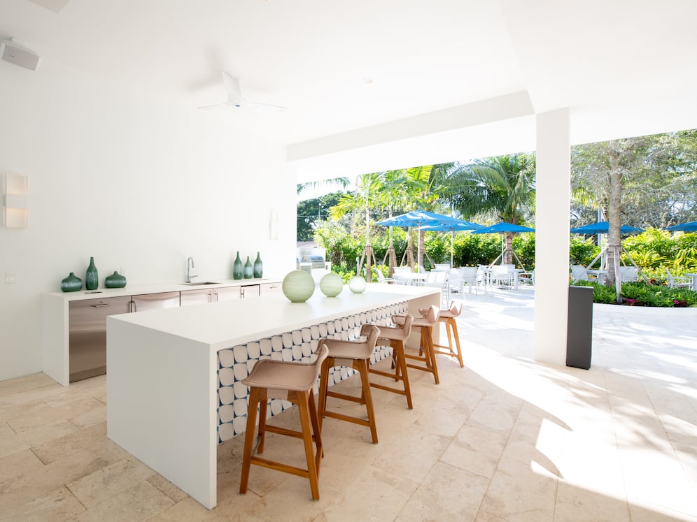 Outdoor kitchenette