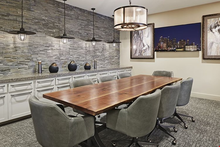 Camden McGowen Station Image 28