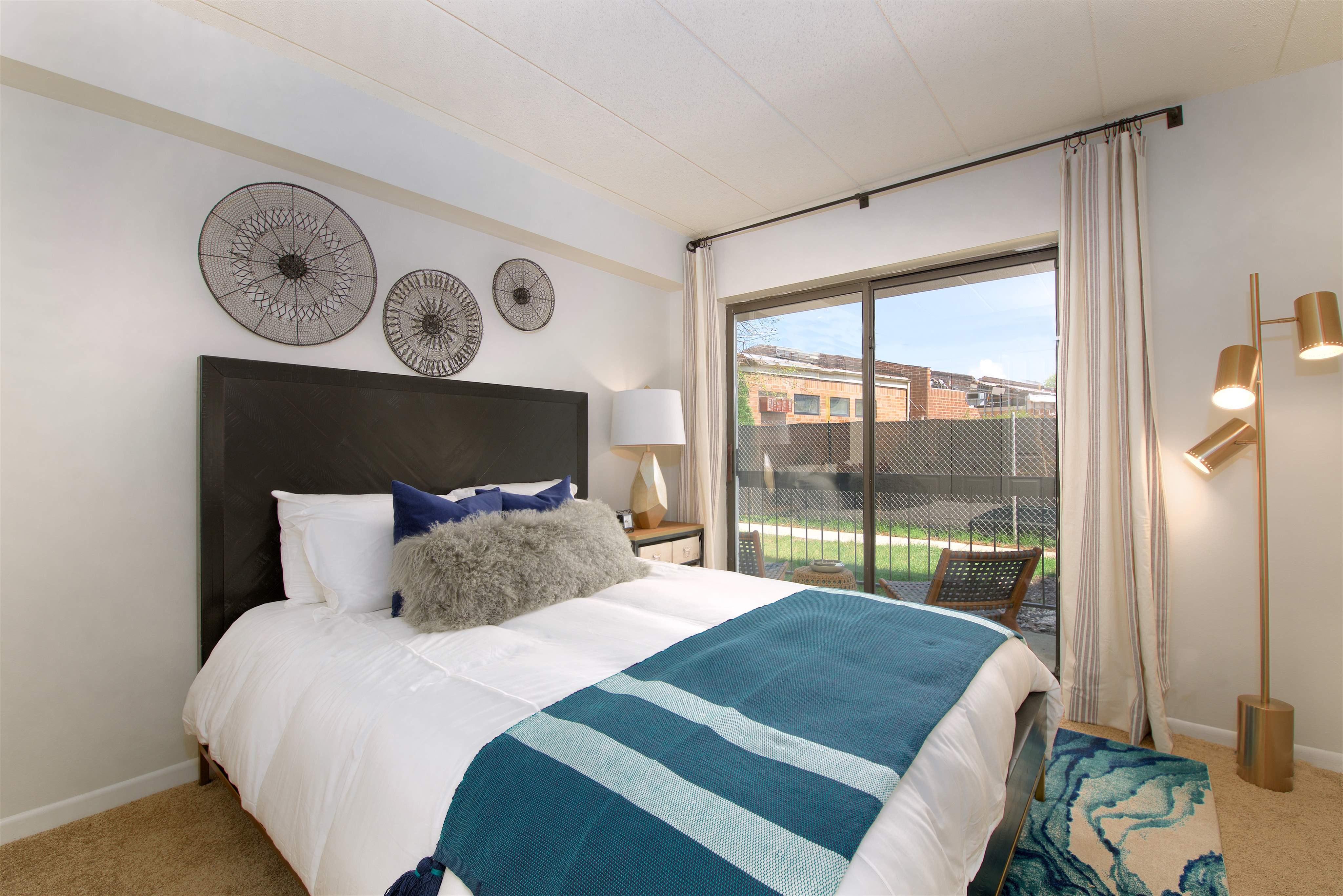 Residences at Lakeside Image 12