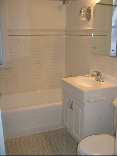 5049 S Drexel Boulevard Image 3