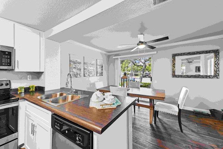 Hidden Hills Condominium Rentals Image 7